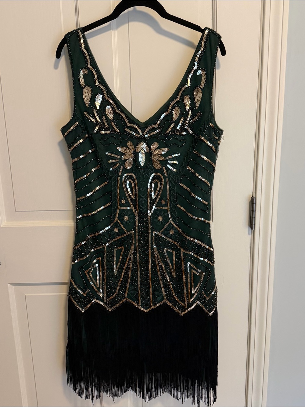 Babeyond 1920s V-Neck Flapper Dress in gold and dark green sz L